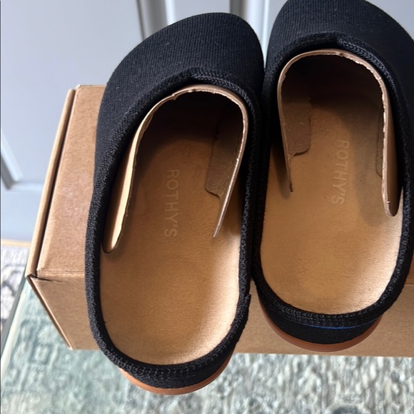 Rothy’s Black Slip-On Clogs SZ 7 - Picture 3 of 5
